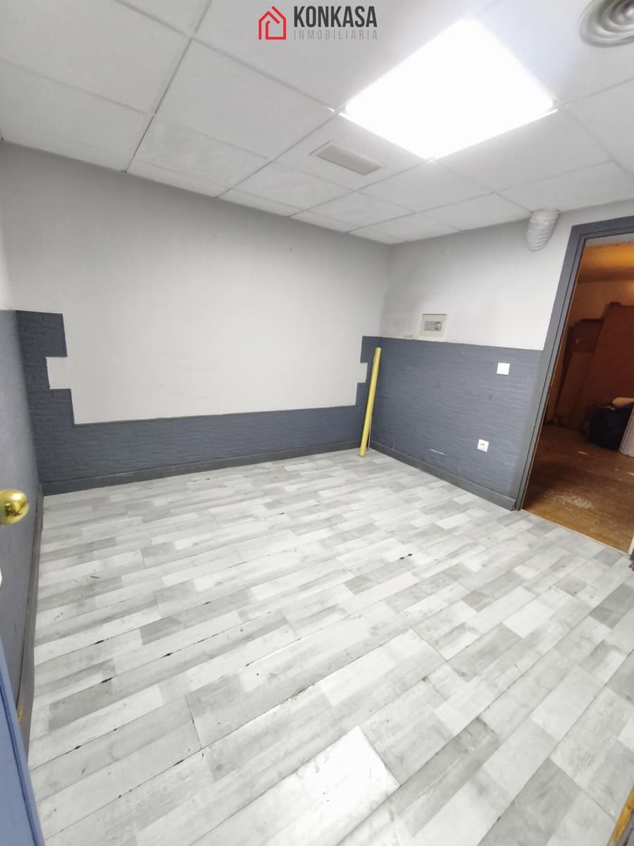 4 quarto Comercial para venda em Arcos de la Frontera - 115 000 € (Ref: 9446866)