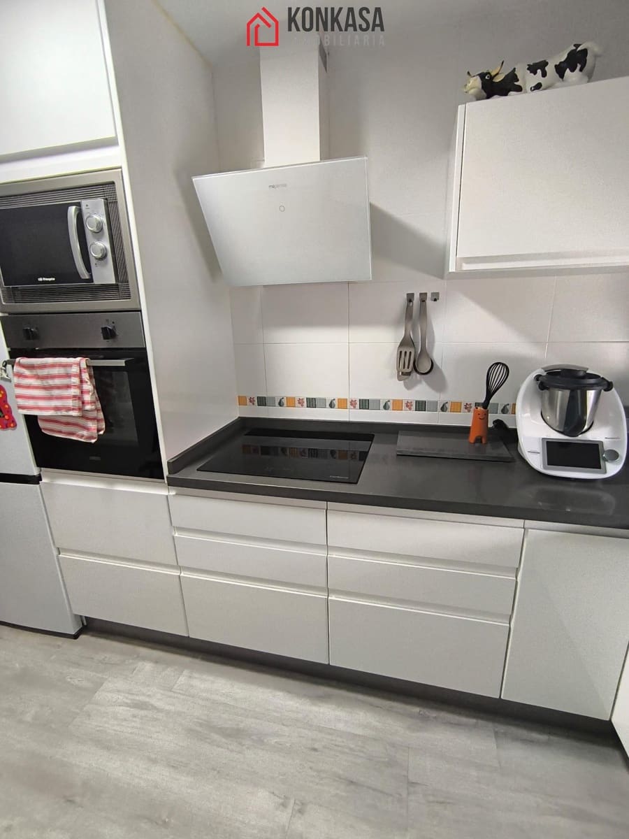 3 soverom Leilighet til salgs i Arcos de la Frontera med svømmebasseng garasje - € 151 000 (Ref: 9485489)