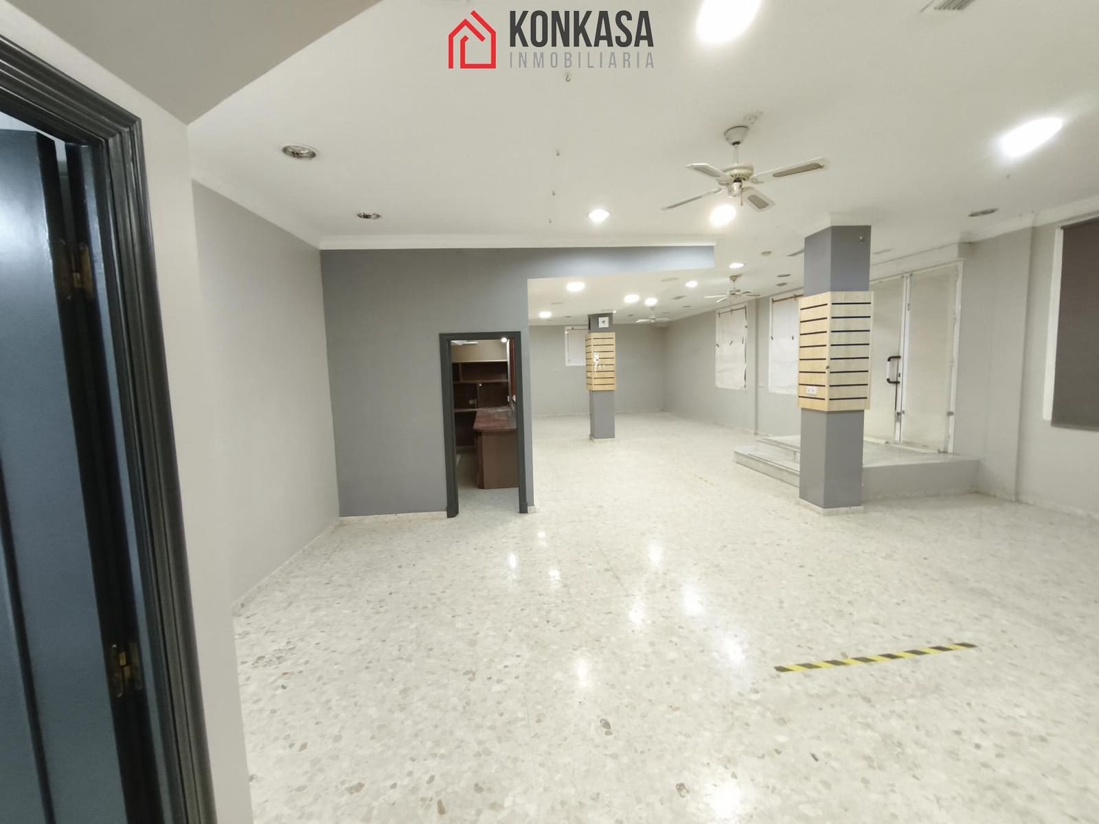 3 bedroom Commercial for rent in Arcos de la Frontera - € 1,000 (Ref: 9539843)