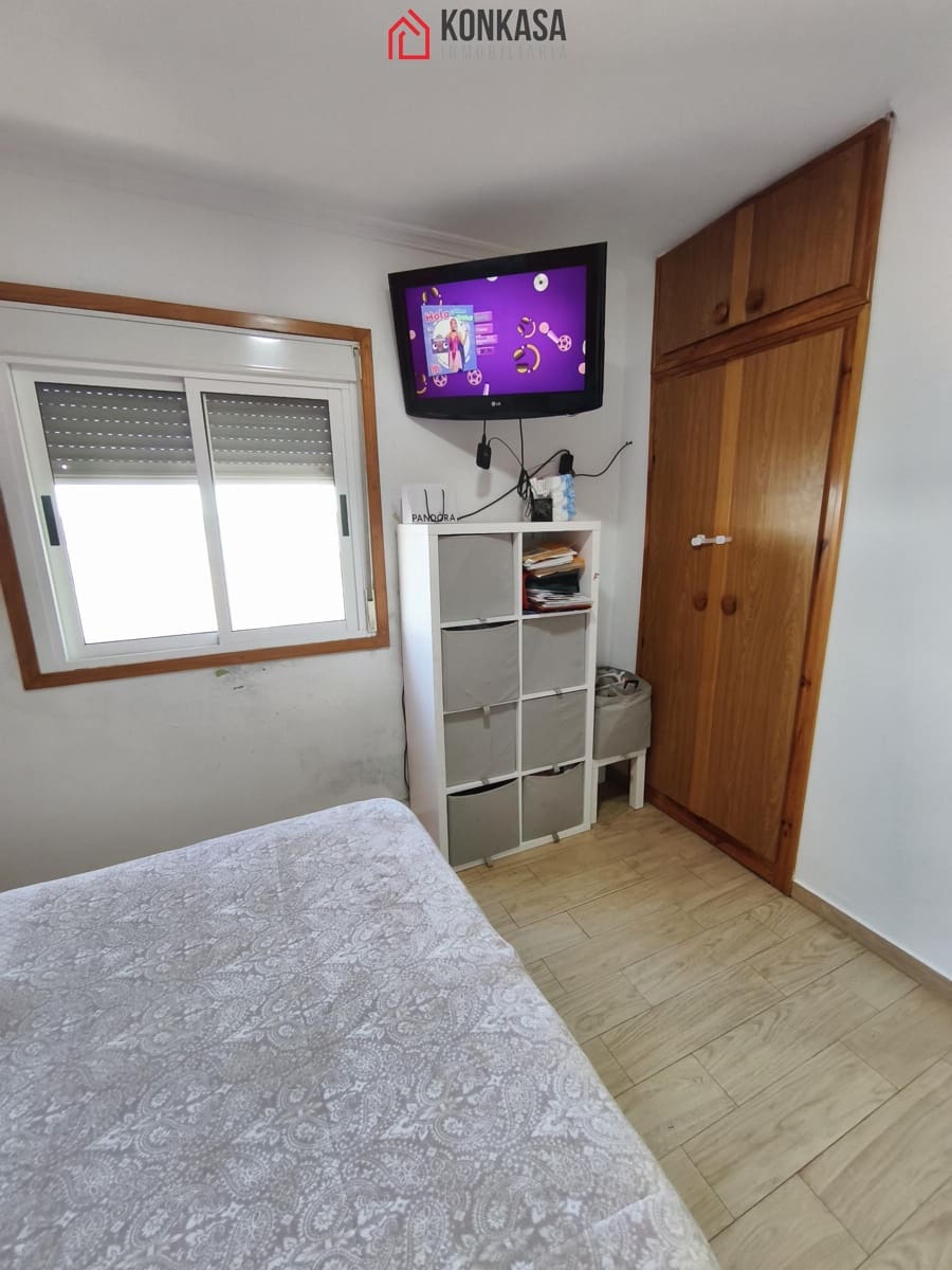 2 bedroom Flat for sale in Arcos de la Frontera - € 70,000 (Ref: 9539847)