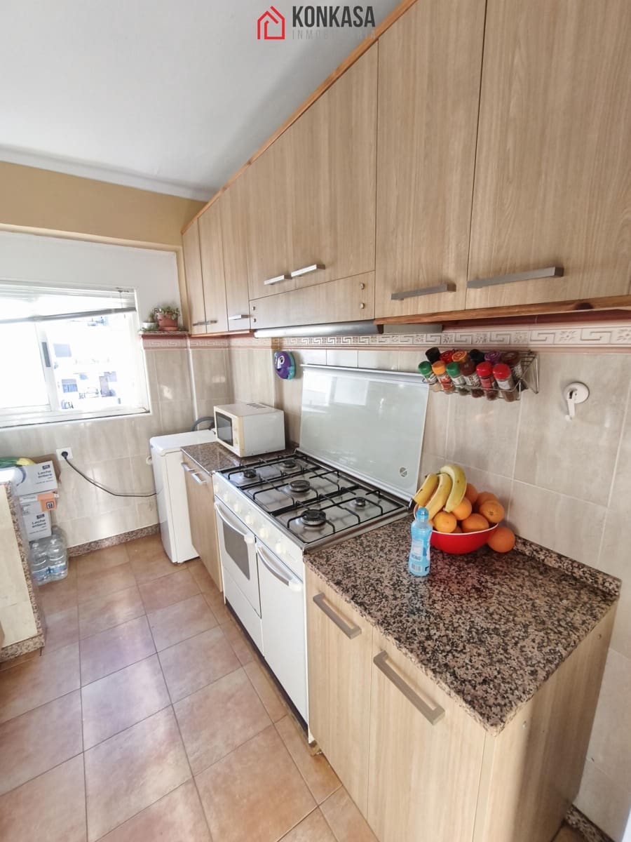 2 bedroom Flat for sale in Arcos de la Frontera - € 70,000 (Ref: 9539847)