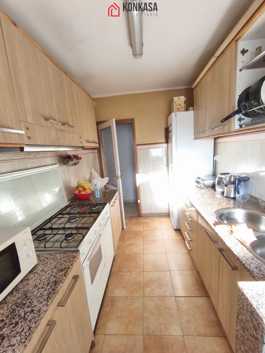 2 bedroom Flat for sale in Arcos de la Frontera - € 70,000 (Ref: 9539847)