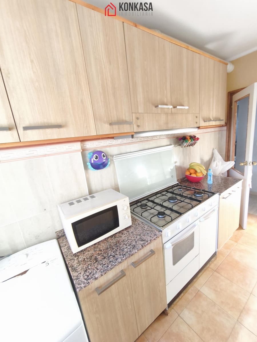 2 bedroom Flat for sale in Arcos de la Frontera - € 70,000 (Ref: 9539847)