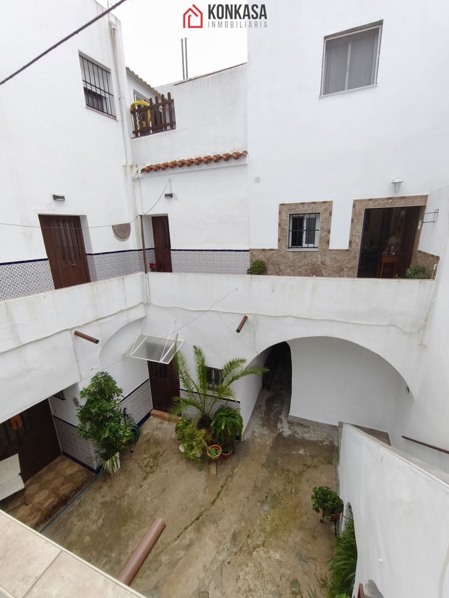 2 bedroom Townhouse for rent in Arcos de la Frontera - € 520 (Ref: 9539853)