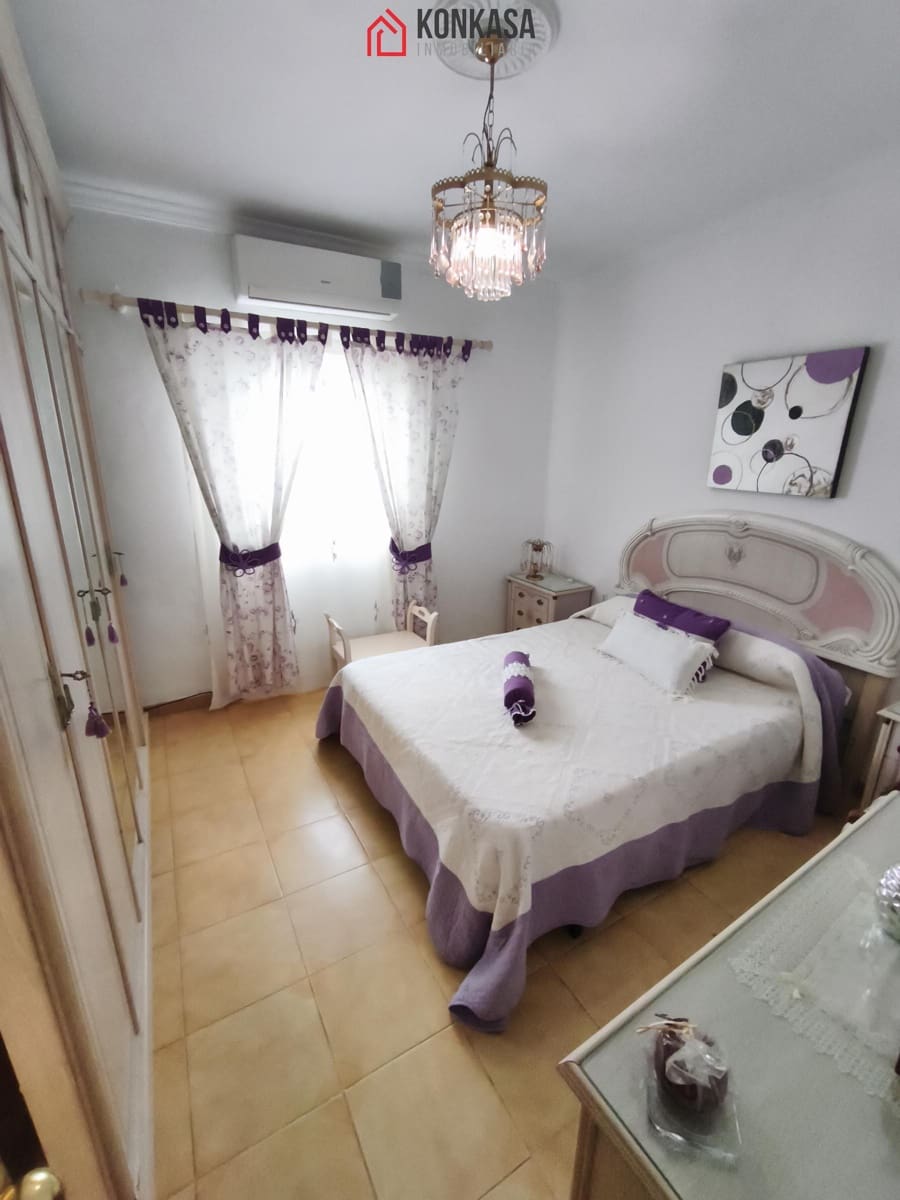 2 bedroom Townhouse for rent in Arcos de la Frontera - € 520 (Ref: 9539853)