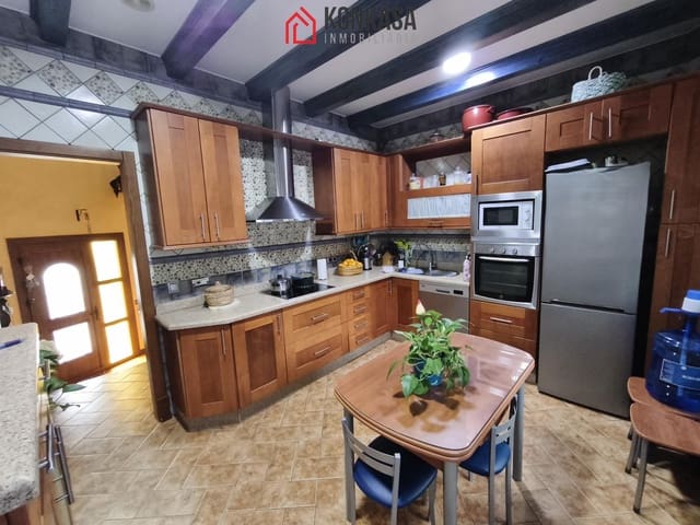 4 soverom Hus til salgs i Arcos de la Frontera med garasje - € 346 800 (Ref: 9539854)