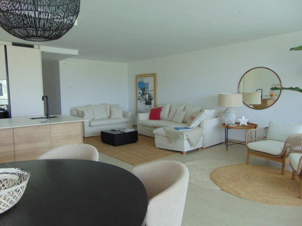 2 sypialnia Apartament przy plaży na sprzedaż w Mar de Cristal z basenem garażem - 280 000 € (Ref: 10006113)