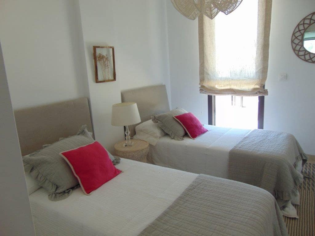 2 sypialnia Apartament przy plaży na sprzedaż w Mar de Cristal z basenem garażem - 280 000 € (Ref: 10006113)