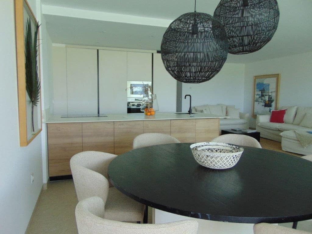 2 sypialnia Apartament przy plaży na sprzedaż w Mar de Cristal z basenem garażem - 280 000 € (Ref: 10006113)