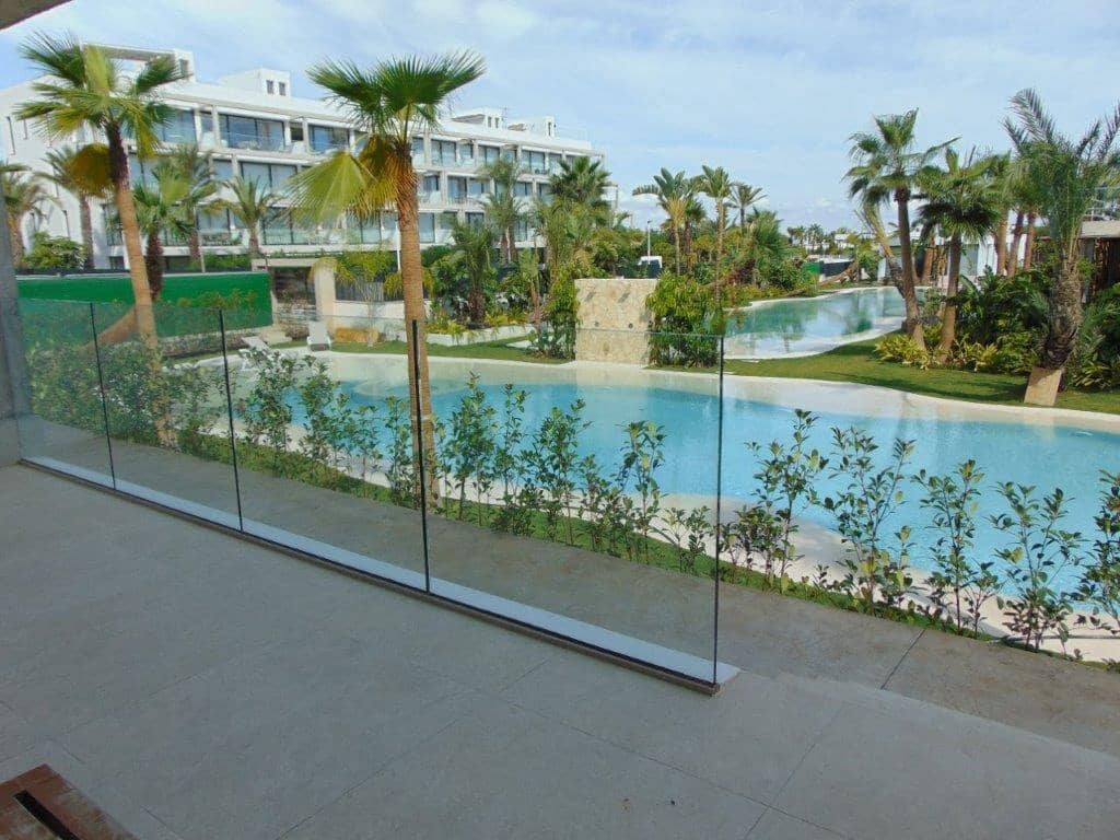 2 sypialnia Apartament przy plaży na sprzedaż w Mar de Cristal z basenem garażem - 280 000 € (Ref: 10006113)