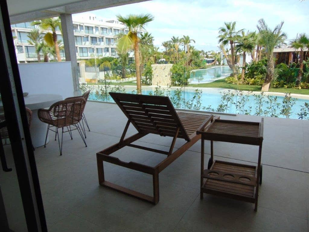 2 sypialnia Apartament przy plaży na sprzedaż w Mar de Cristal z basenem garażem - 280 000 € (Ref: 10006113)