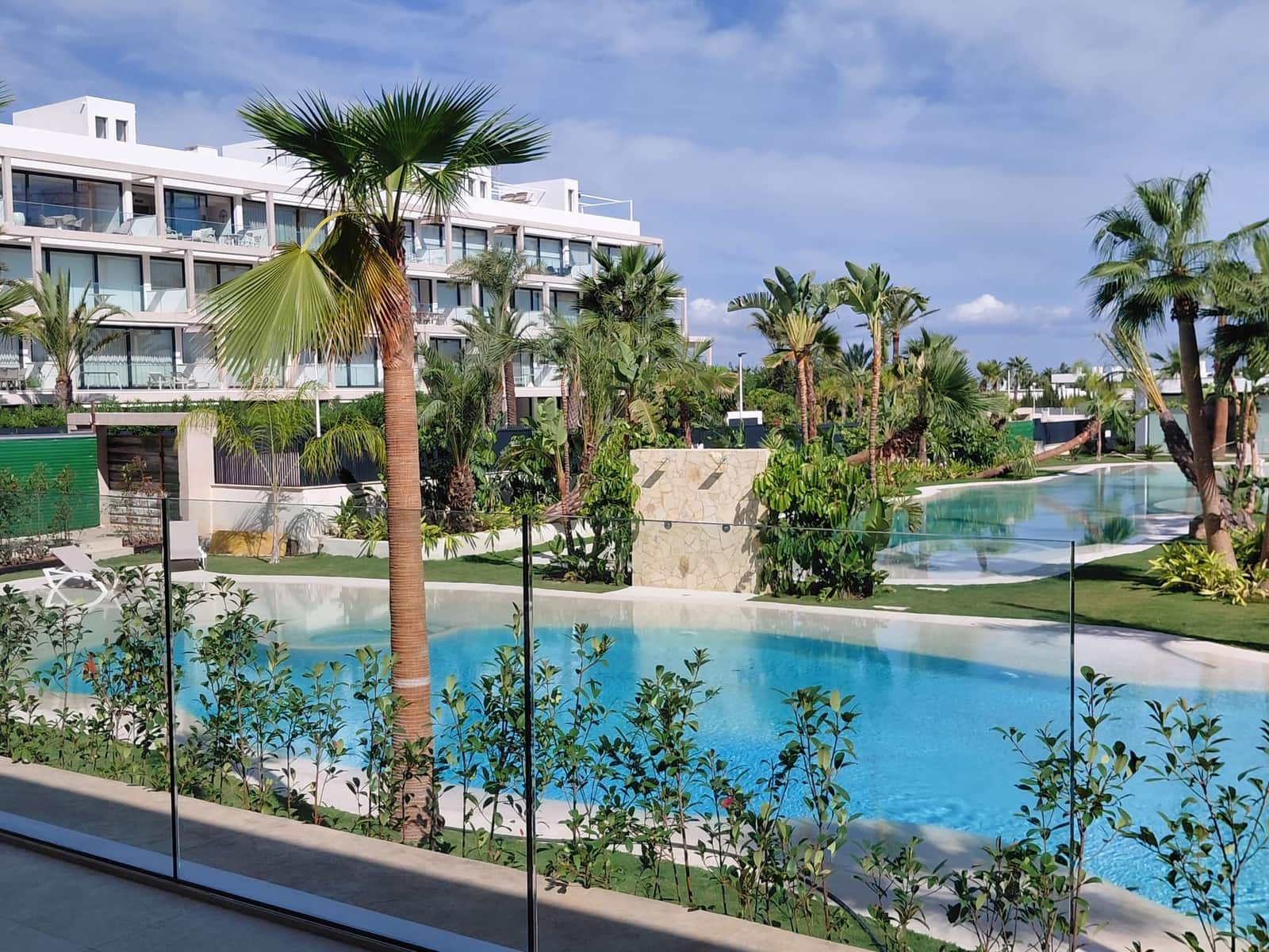 2 sypialnia Apartament przy plaży na sprzedaż w Mar de Cristal z basenem garażem - 280 000 € (Ref: 10006113)