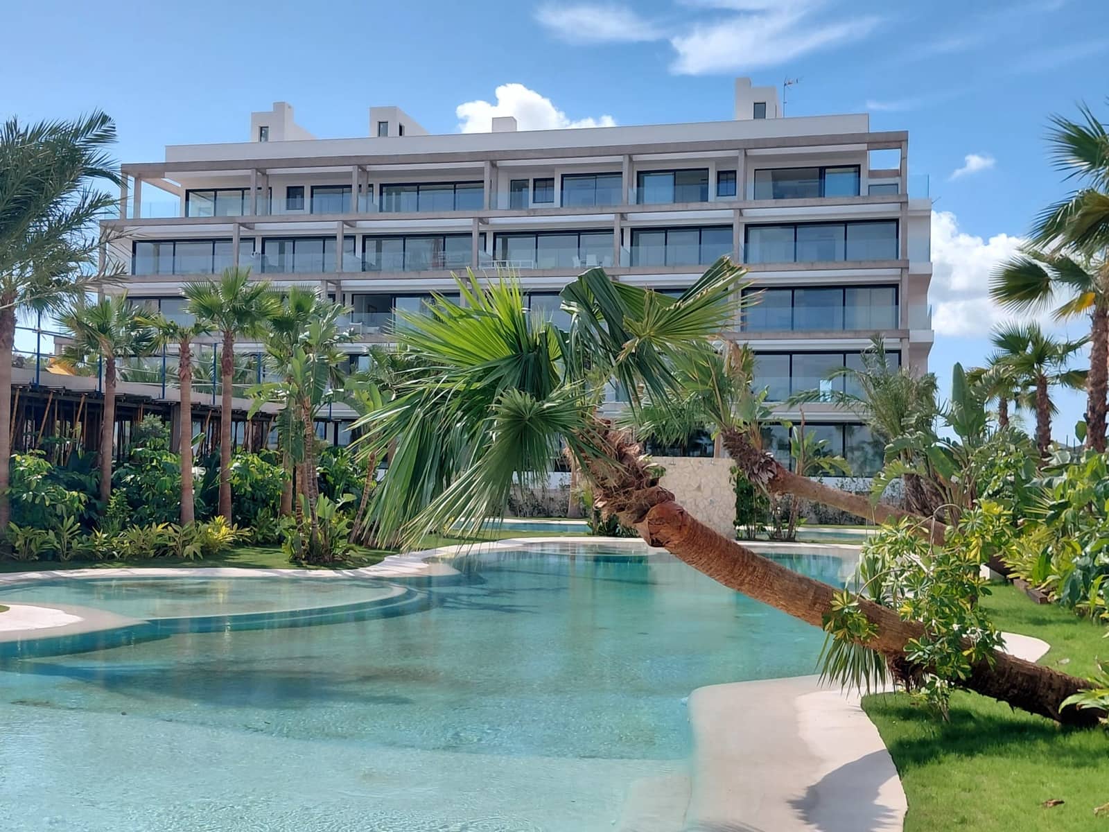 2 sypialnia Apartament przy plaży na sprzedaż w Mar de Cristal z basenem garażem - 280 000 € (Ref: 10006113)