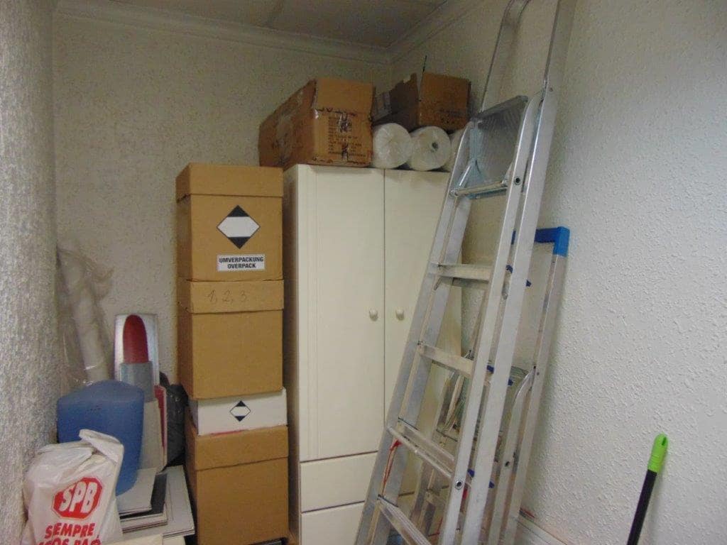 4 bedroom Commercial for sale in Torrevieja - € 96,500 (Ref: 6744055)