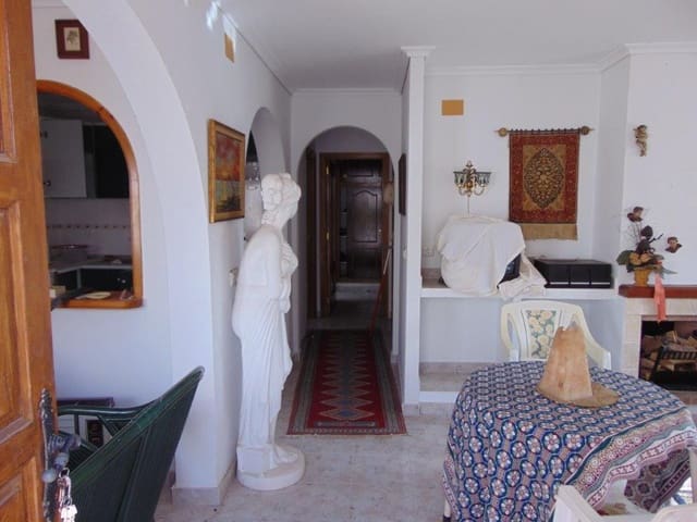 2 bedroom Terraced Villa for sale in Los Alcázares with garage - € 135,000 (Ref: 7786465)