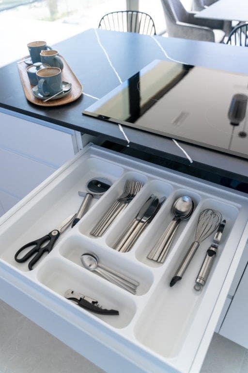 3 soverom Villa til salgs i Las Colinas Golf med svømmebasseng garasje - € 1 150 000 (Ref: 8731970)