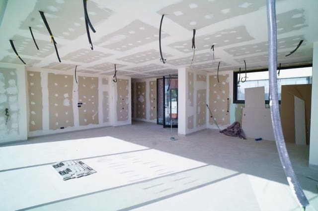 3 quarto Moradia para venda em Las Colinas Golf, Orihuela com piscina - 1 000 000 € (Ref: 8731971)