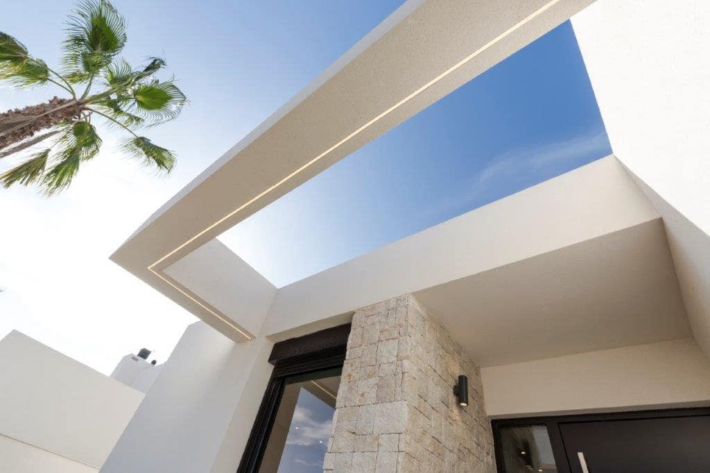 3 soveværelse Villa til salg i Almoradi med swimmingpool garage - € 1.118.999 (Ref: 9081067)