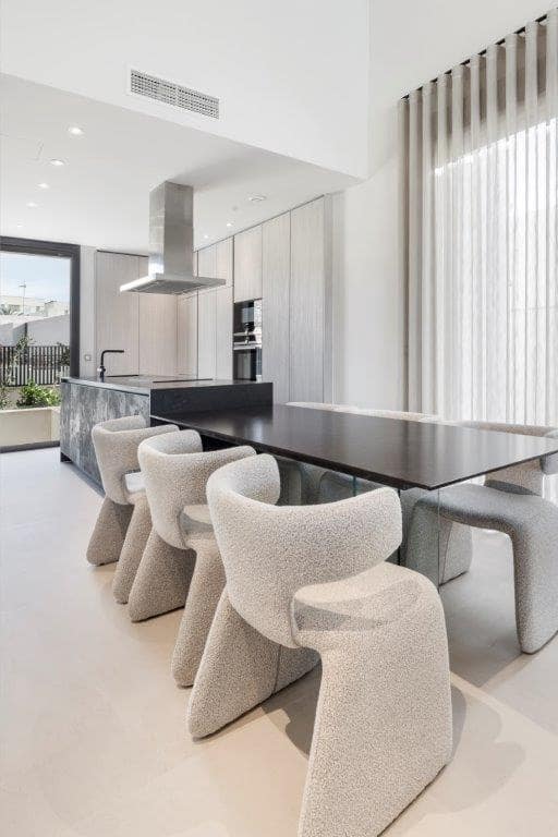 3 soveværelse Villa til salg i Almoradi med swimmingpool garage - € 1.118.999 (Ref: 9081067)