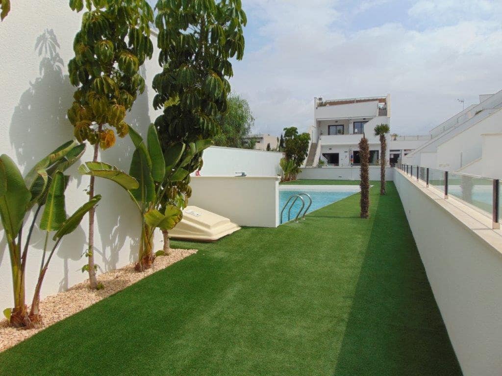 2 soveværelse Lejlighed til salg i Pilar de la Horadada med swimmingpool garage - € 229.000 (Ref: 9136358)