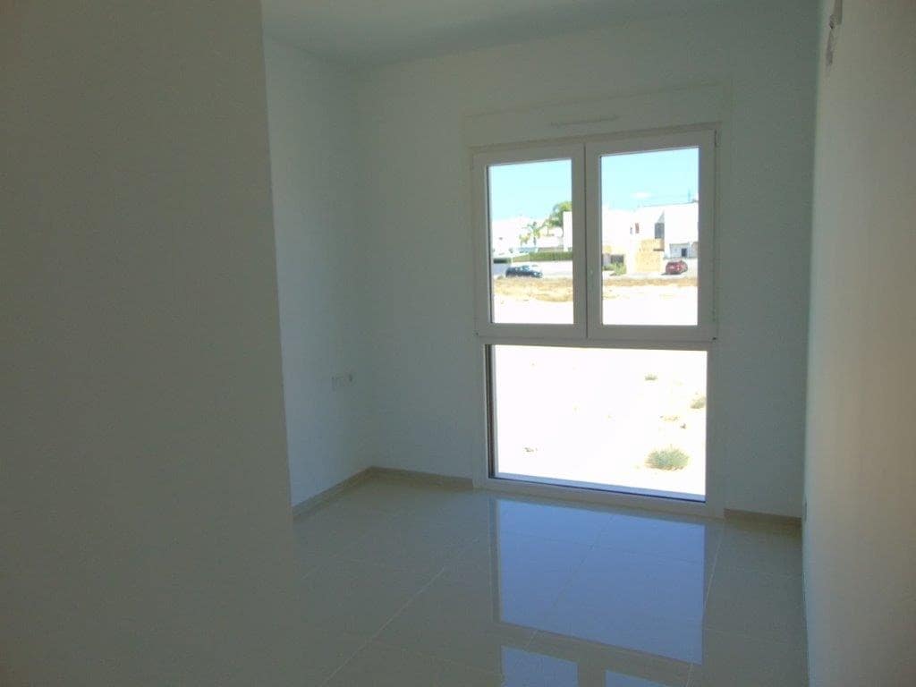 2 bedroom Penthouse for sale in Rojales with pool garage - € 299,000 (Ref: 9872843)