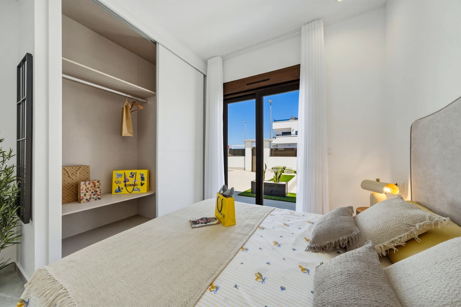 Chalet de 4 habitaciones en Orihuela en venta con piscina garaje - 649.000 € (Ref: 9994555)
