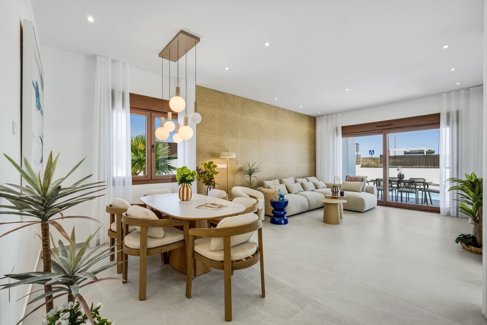 Chalet de 4 habitaciones en Orihuela en venta con piscina garaje - 649.000 € (Ref: 9994555)
