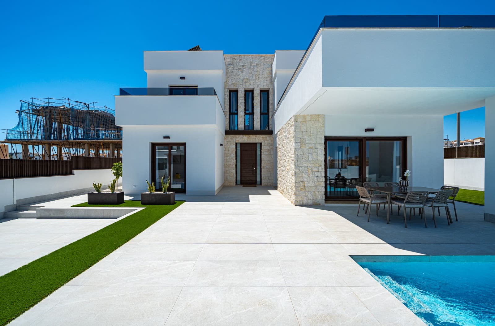 Chalet de 4 habitaciones en Orihuela en venta con piscina garaje - 649.000 € (Ref: 9994555)