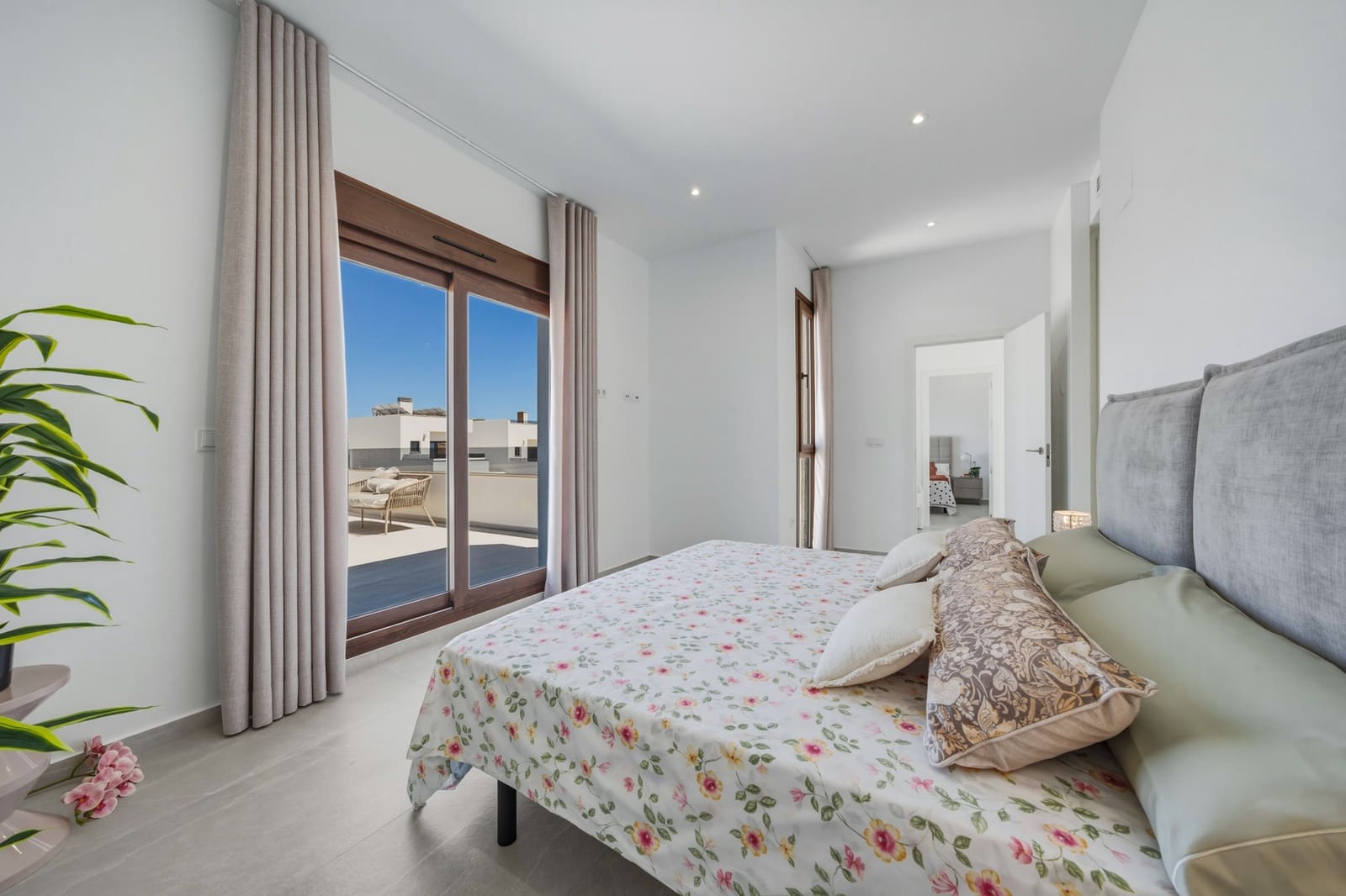 Chalet de 4 habitaciones en Orihuela en venta con piscina garaje - 649.000 € (Ref: 9994555)