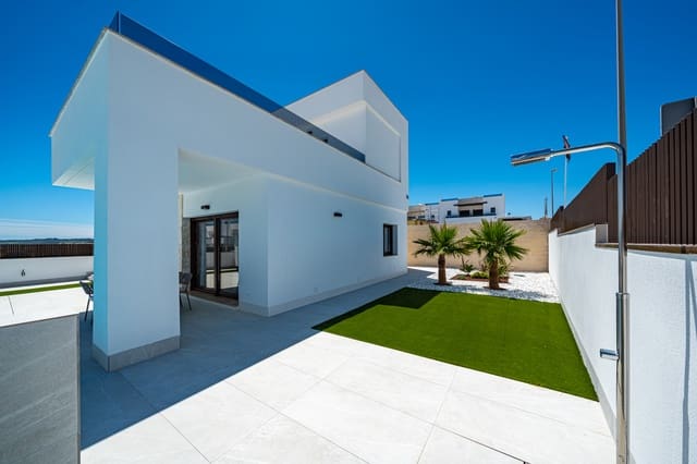 Chalet de 4 habitaciones en Orihuela ciudad, Orihuela en venta con piscina garaje - 649.000 € (Ref: 9994555)