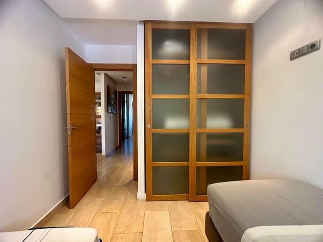 2 Zimmer Strandapartment zu vermieten in Guardamar del Segura mit Pool Garage - 1.500 € (Ref: 10002390)