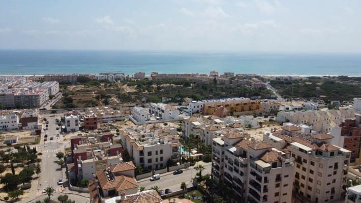 2 camera da letto Appartamento sulla Spiaggia da affittare in Guardamar del Segura con piscina garage - 1.500 € (Rif: 10002390)