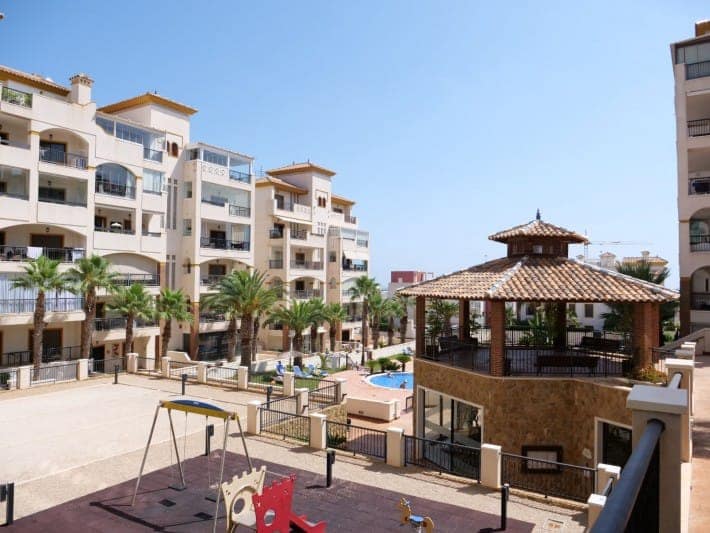 2 camera da letto Appartamento sulla Spiaggia da affittare in Guardamar del Segura con piscina garage - 1.500 € (Rif: 10002390)