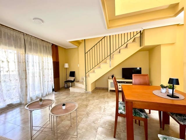 3 slaapkamer Appartement te huur in Guardamar del Segura - € 800 (Ref: 10033356)