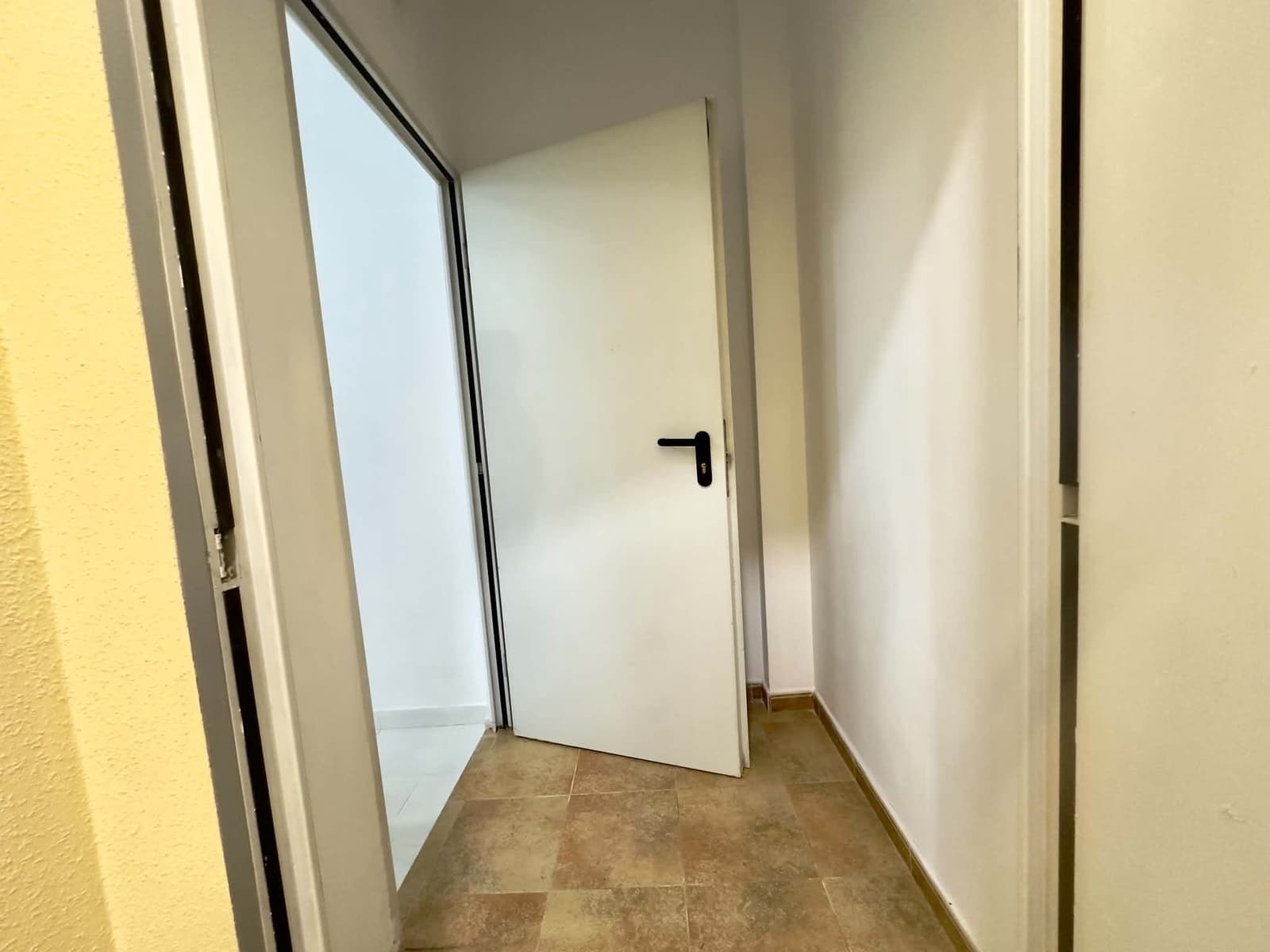 3 bedroom Apartment for rent in Guardamar del Segura with pool garage - € 900 (Ref: 10060951)