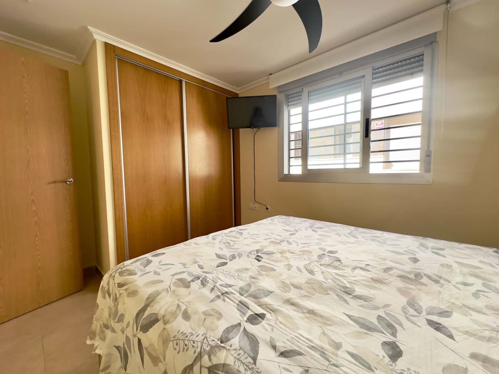 3 bedroom Apartment for rent in Guardamar del Segura with pool garage - € 900 (Ref: 10060951)