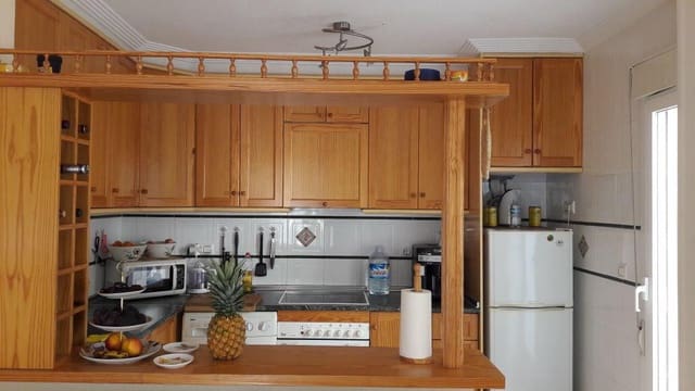 2 Zimmer Strandapartment zu vermieten in Guardamar del Segura mit Pool Garage - 650 € (Ref: 10060952)