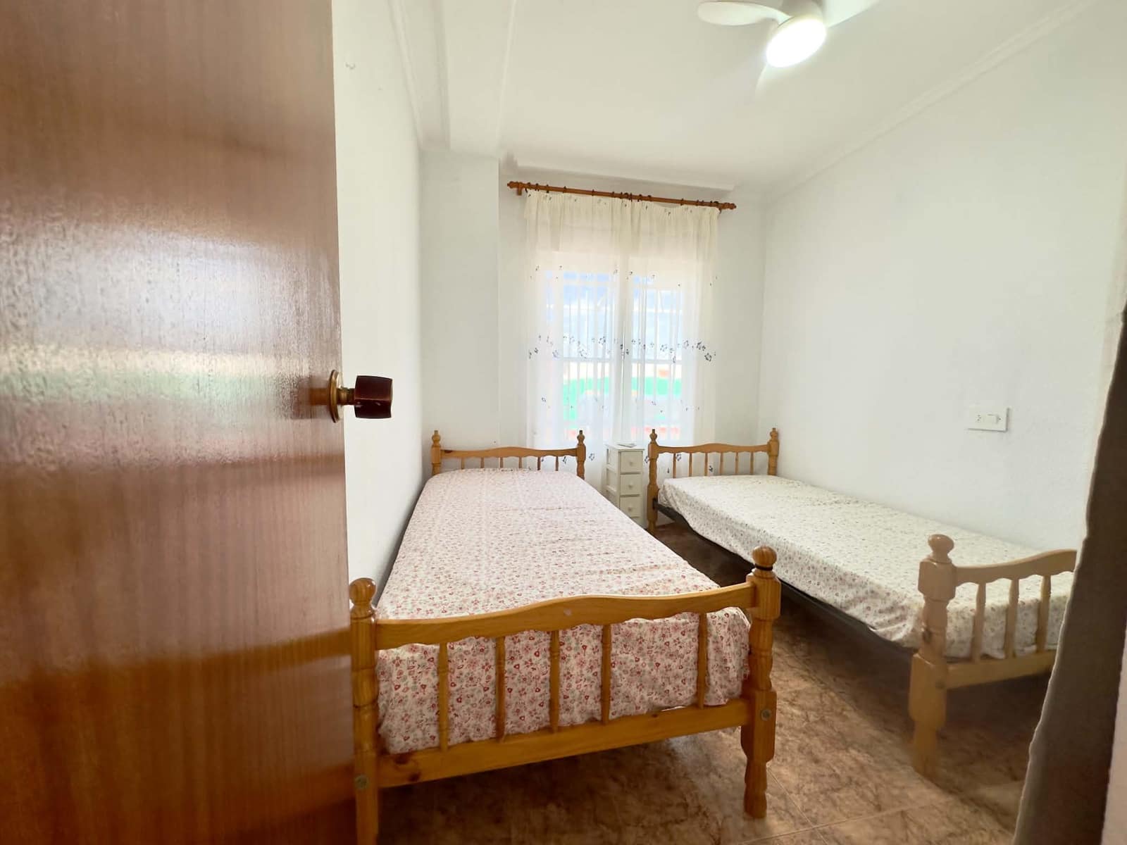 2 makuuhuone Huoneisto vuokrattavana paikassa Guardamar del Segura mukana 
autotalli - 650 € (Ref: 10101394)