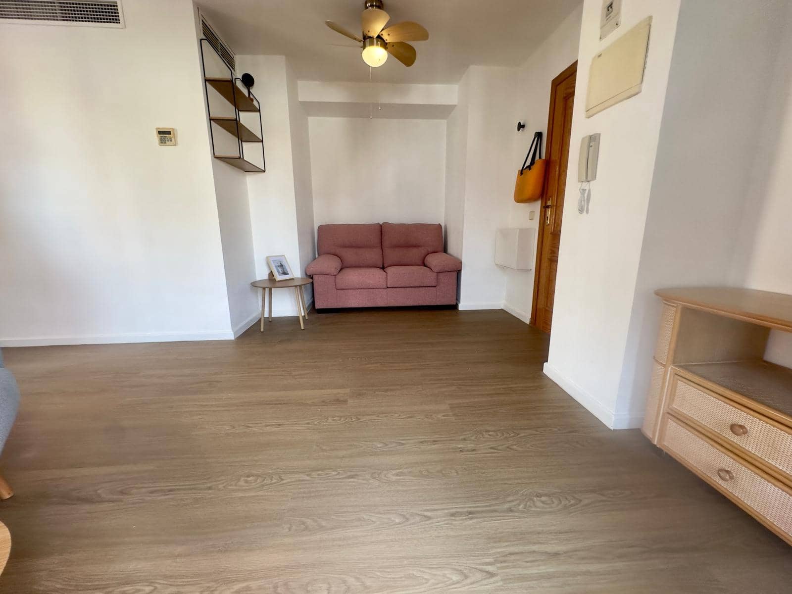 1 soverom Leilighet til leie i Torrevieja - € 550 (Ref: 10139041)