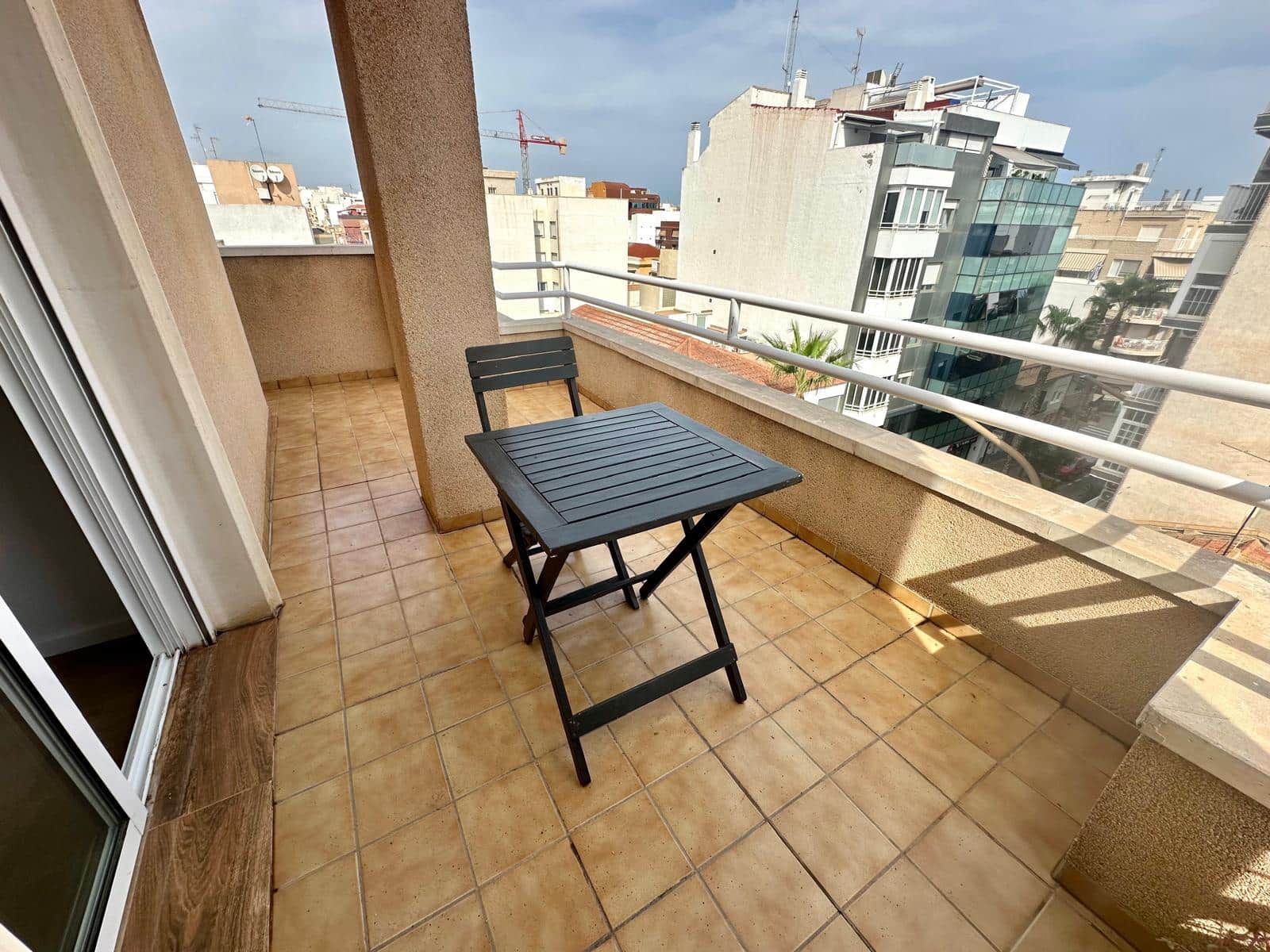 1 soverom Leilighet til leie i Torrevieja - € 550 (Ref: 10139041)