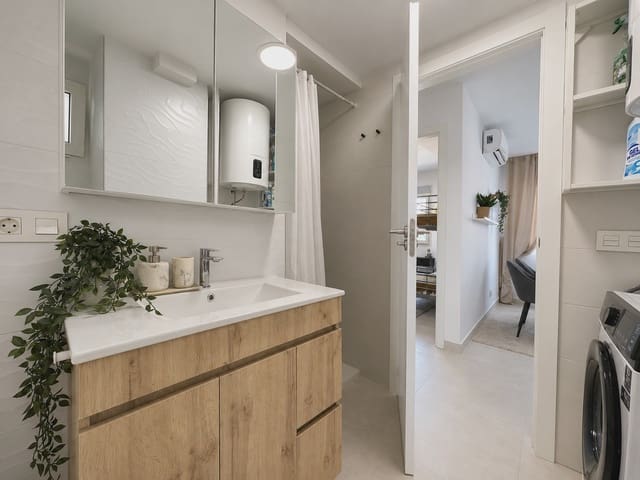 2 soveværelse Lejlighed til leje i Guardamar del Segura - € 900 (Ref: 6202369)