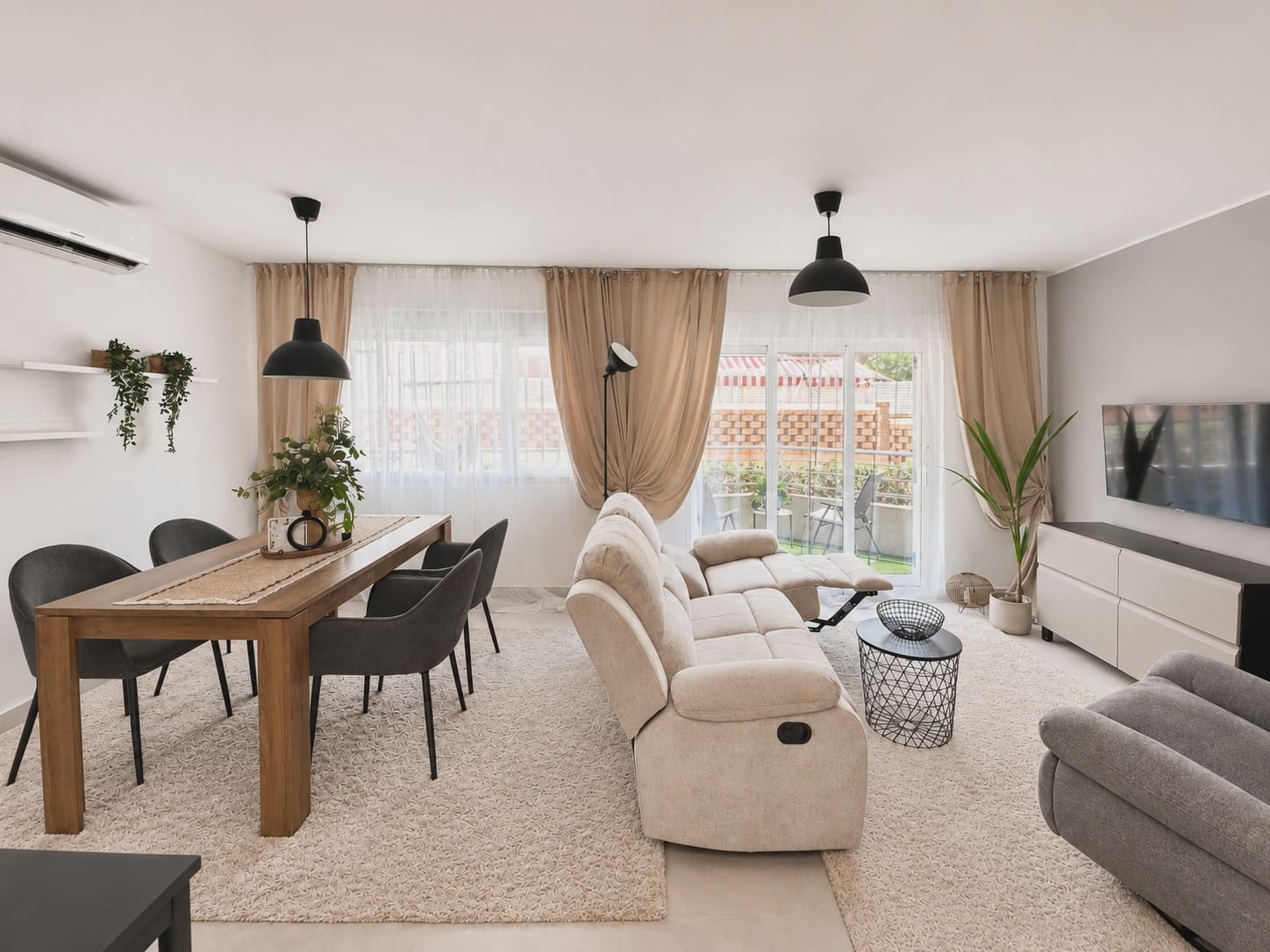 2 bedroom Apartment for rent in Guardamar del Segura - € 900 (Ref: 6202369)