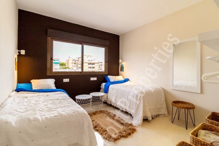 3 bedroom Apartment for rent in Guardamar del Segura with garage - € 1,000 (Ref: 6207522)