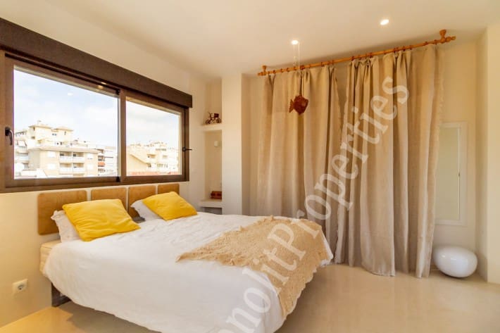 3 bedroom Apartment for rent in Guardamar del Segura with garage - € 1,000 (Ref: 6207522)