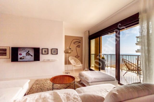 3 quarto Apartamento para arrendar em Guardamar del Segura com garagem - 1 000 € (Ref: 6207522)