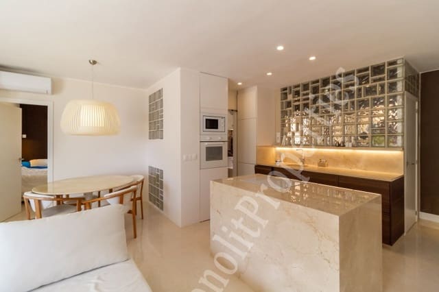 3 quarto Apartamento para arrendar em Guardamar del Segura com garagem - 1 000 € (Ref: 6207522)