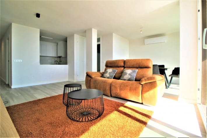 3 sovrum Lägenhet att hyra i Torrevieja - 1 200 € (Ref: 6207797)