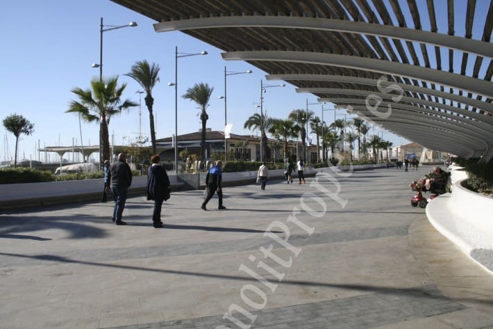 3 sovrum Lägenhet att hyra i Torrevieja - 1 200 € (Ref: 6207797)