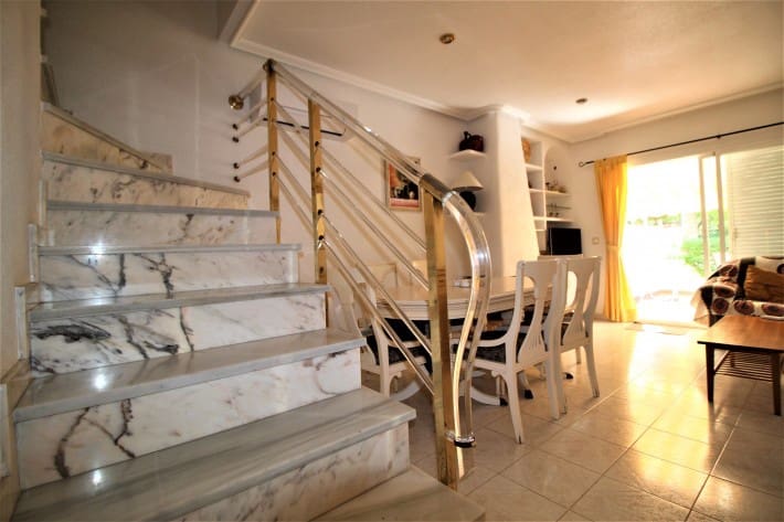 3 soverom Leilighet til leie i Guardamar del Segura med svømmebasseng - € 600 (Ref: 6242374)
