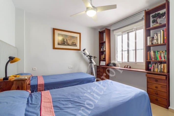 3 bedroom Apartment for rent in Torrevieja with garage - € 750 (Ref: 6510306)